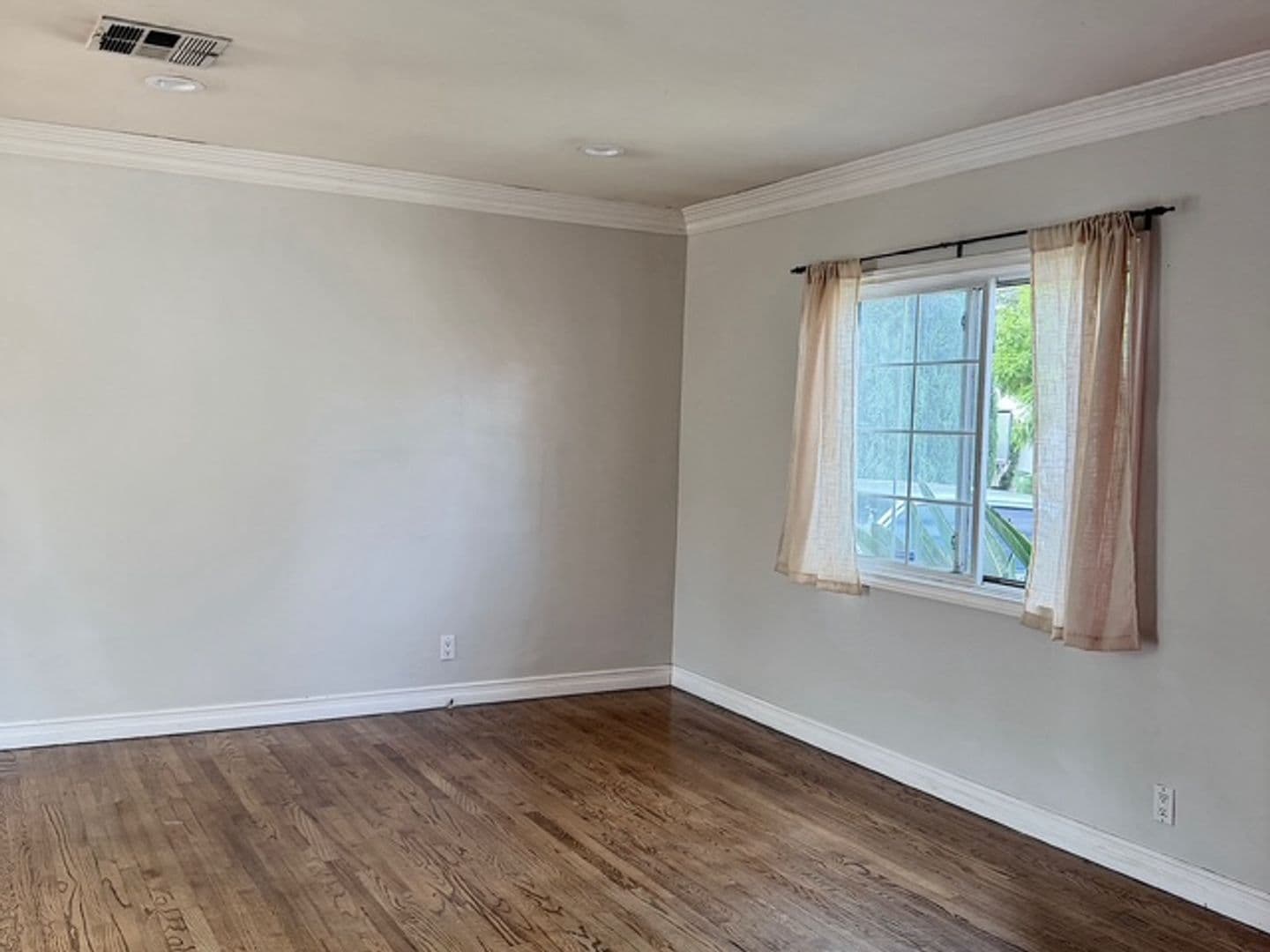 Encino House: 17332 Burma St.