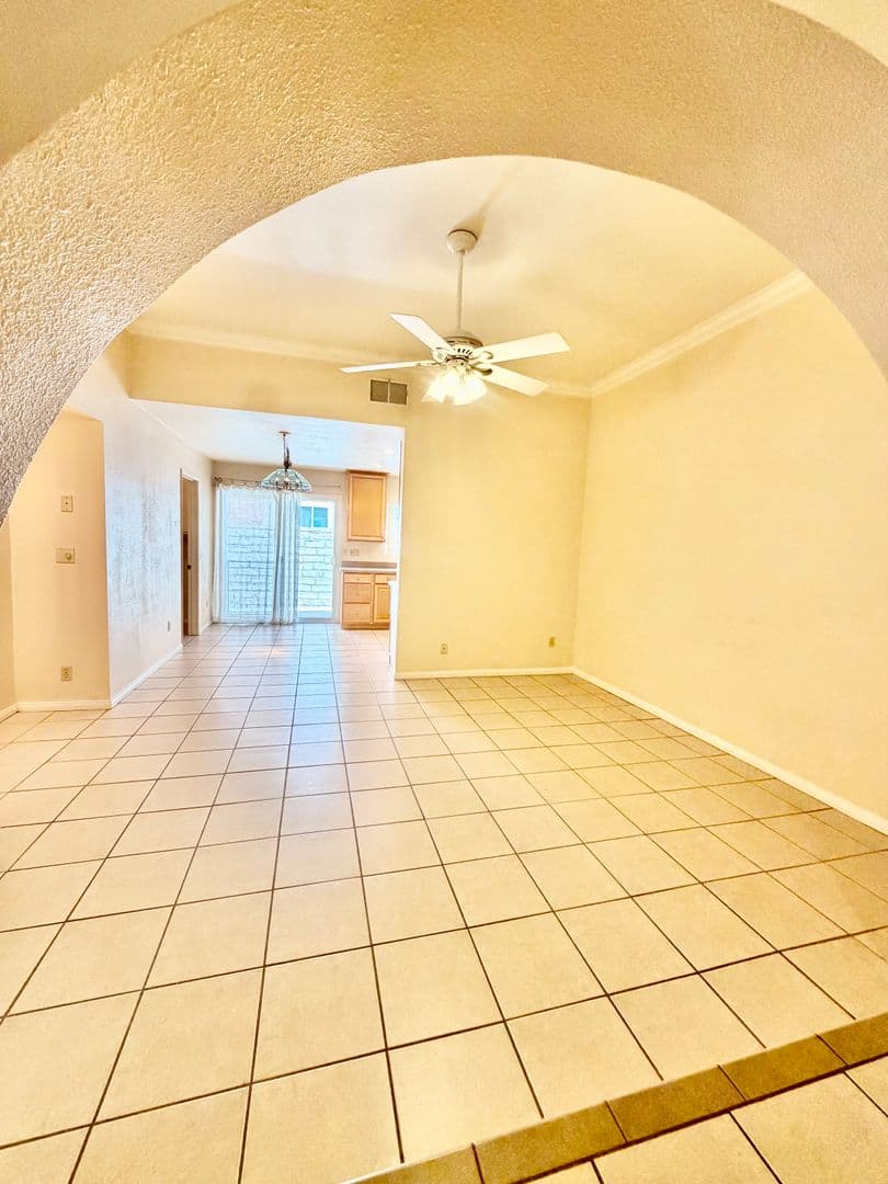 Newbury Park House: 228 Eagle View Place
