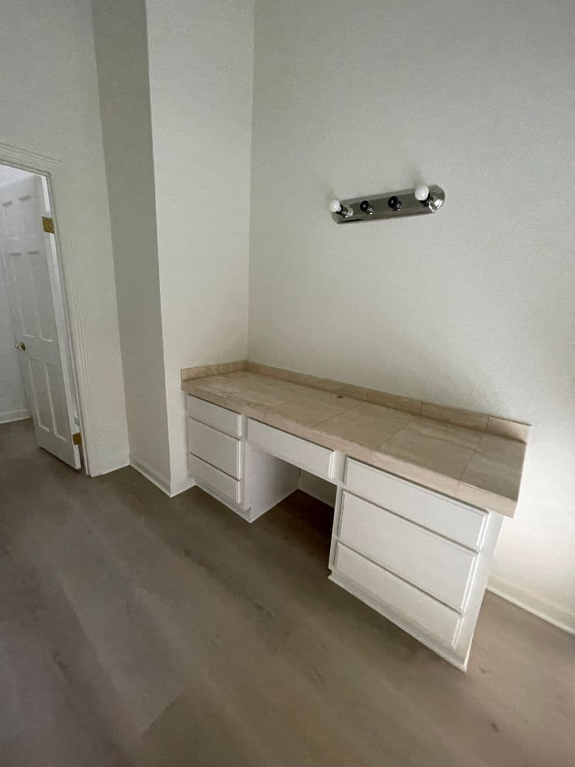 Corona Del Mar Condo: 19 Crest Circle  #19