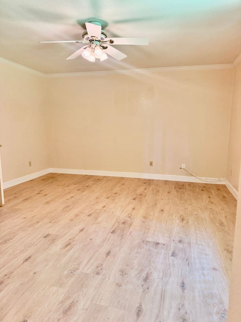 Newbury Park House: 228 Eagle View Place