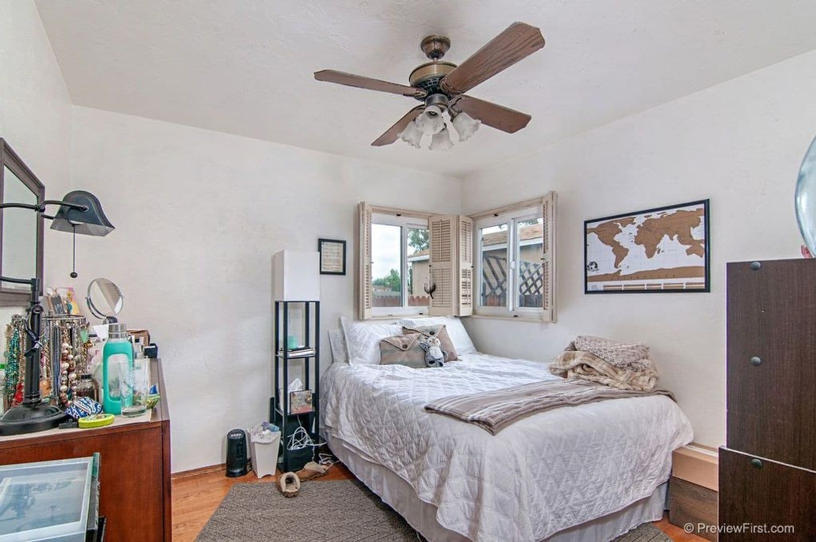 San Diego House: 5125 Alumni Place