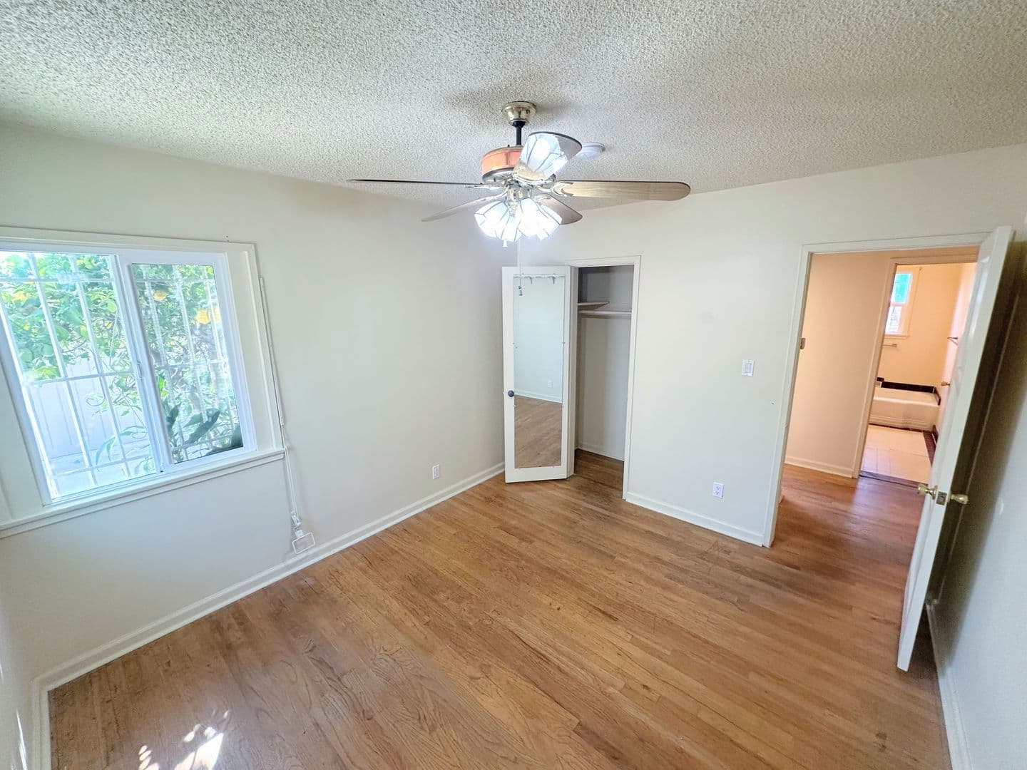Mar Vista House: 3977 Coolidge Ave
