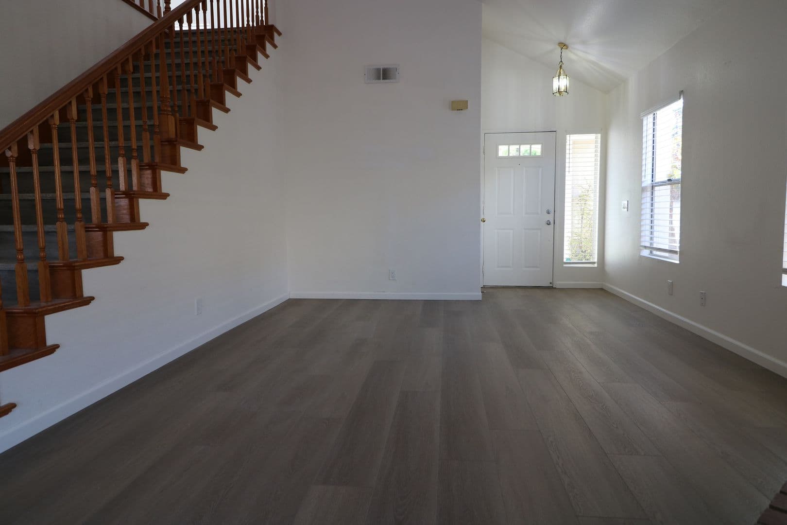 Simi Valley House: 3091 Lamplighter Street