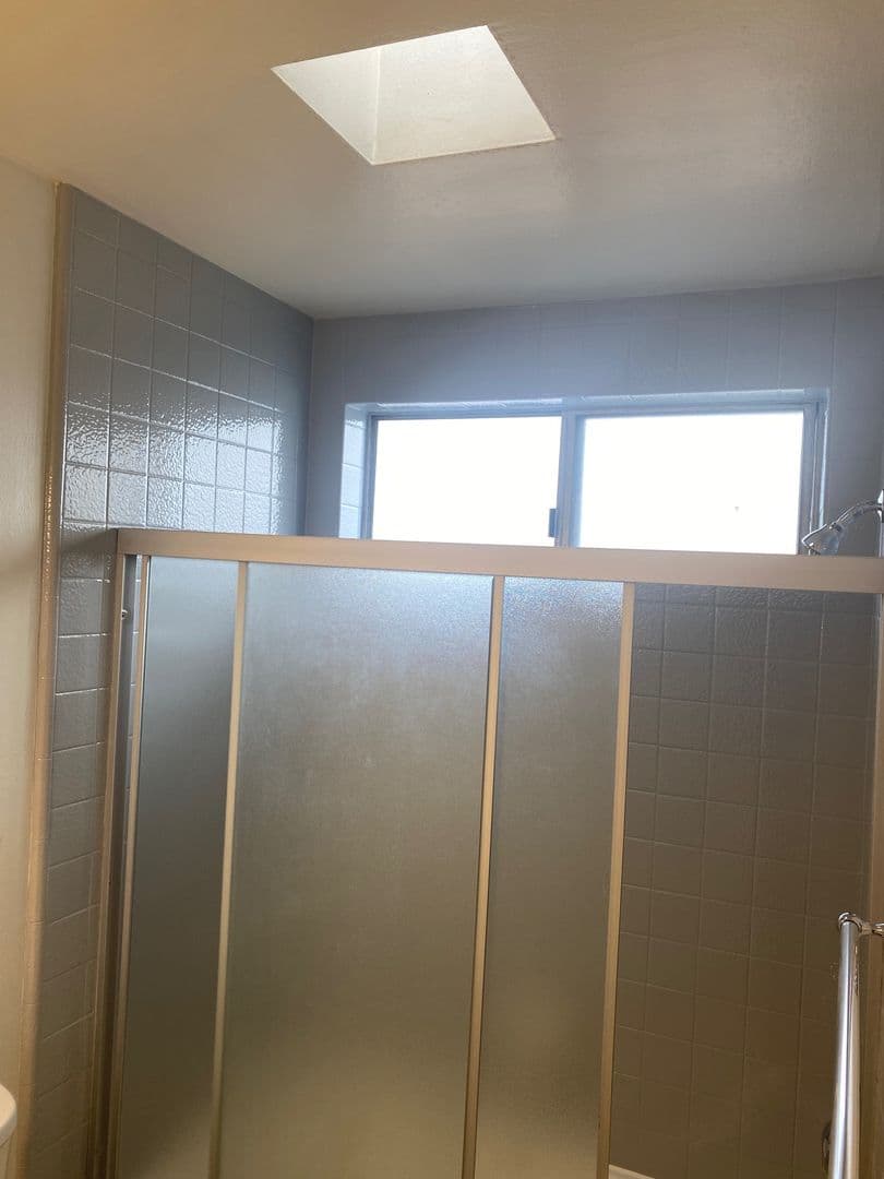 Los Angeles Apartment: 10425 Irene Street  - 304