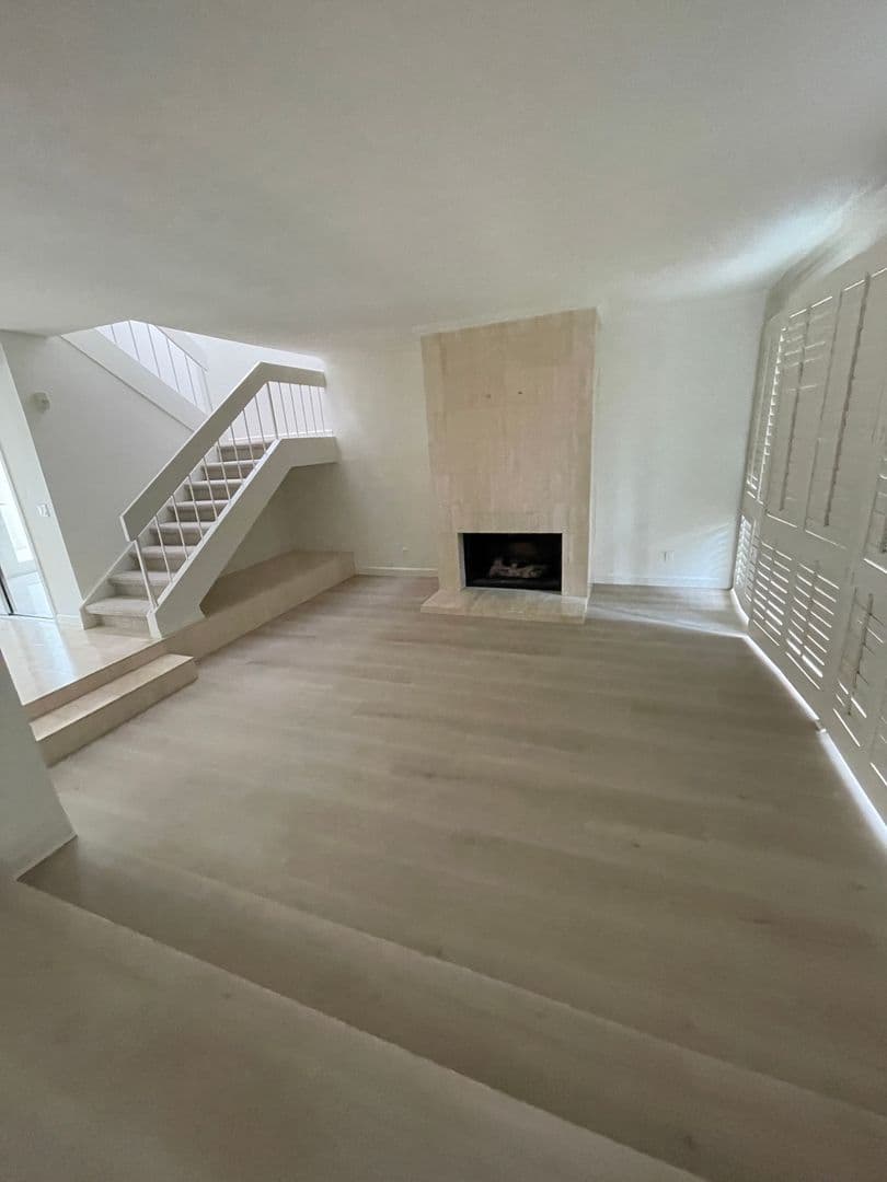 Corona Del Mar Condo: 19 Crest Circle  #19