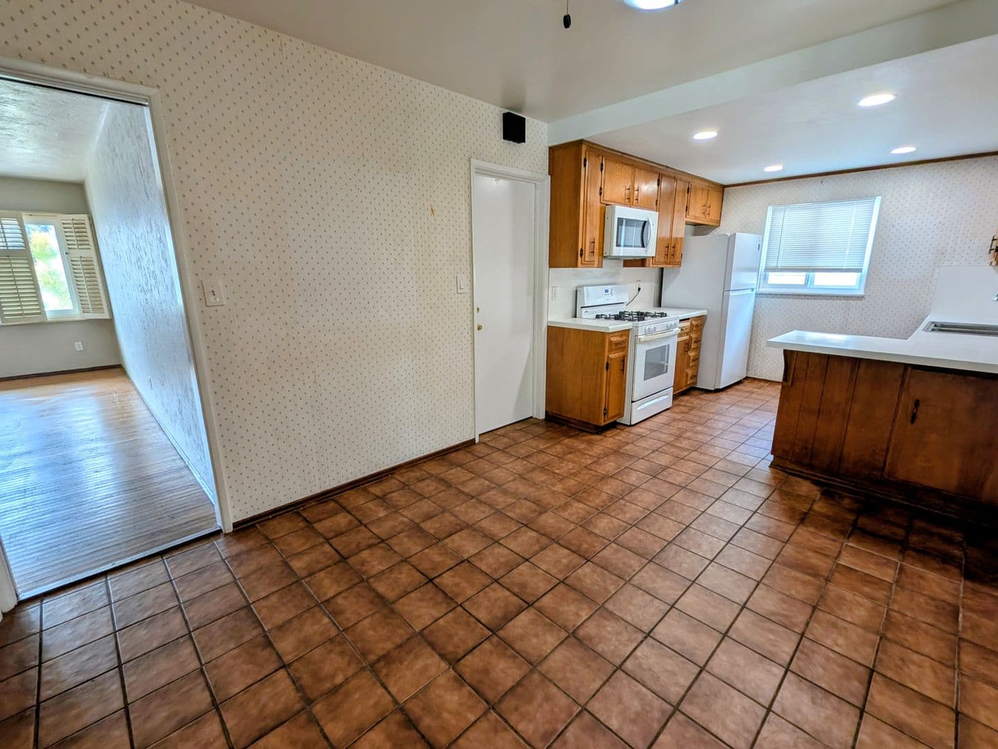 San Diego House: 5125 Alumni Place