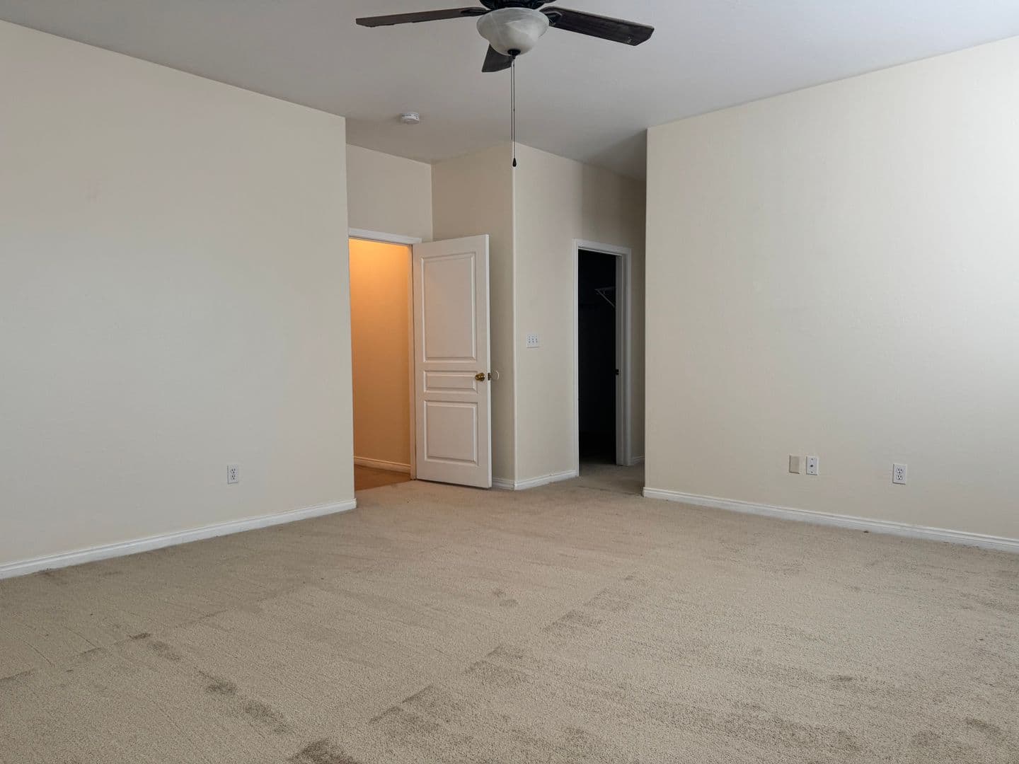 Bakersfield House: 11701 Valley Forge Way