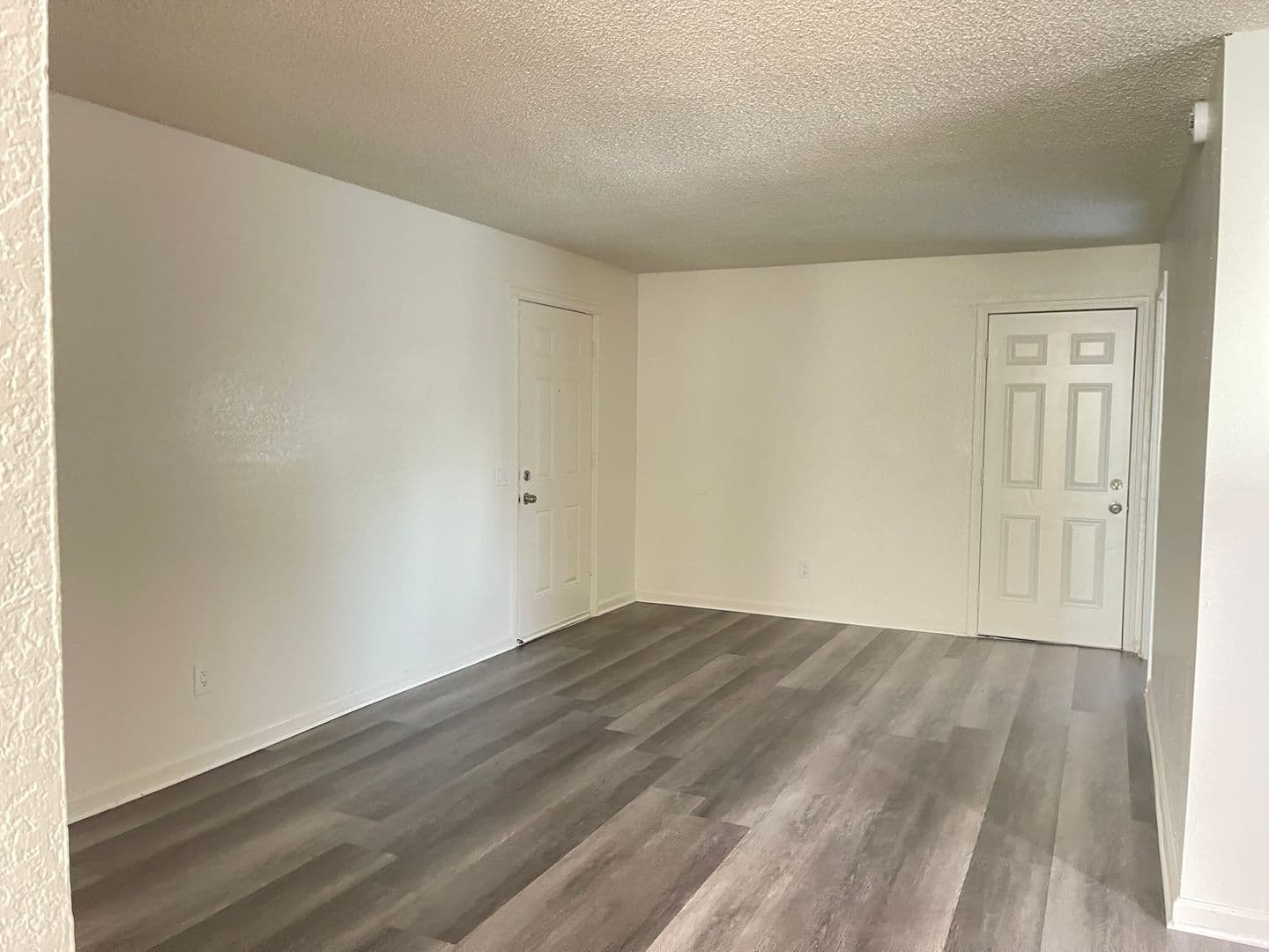 Redlands Apartment: 1109 Post St.
