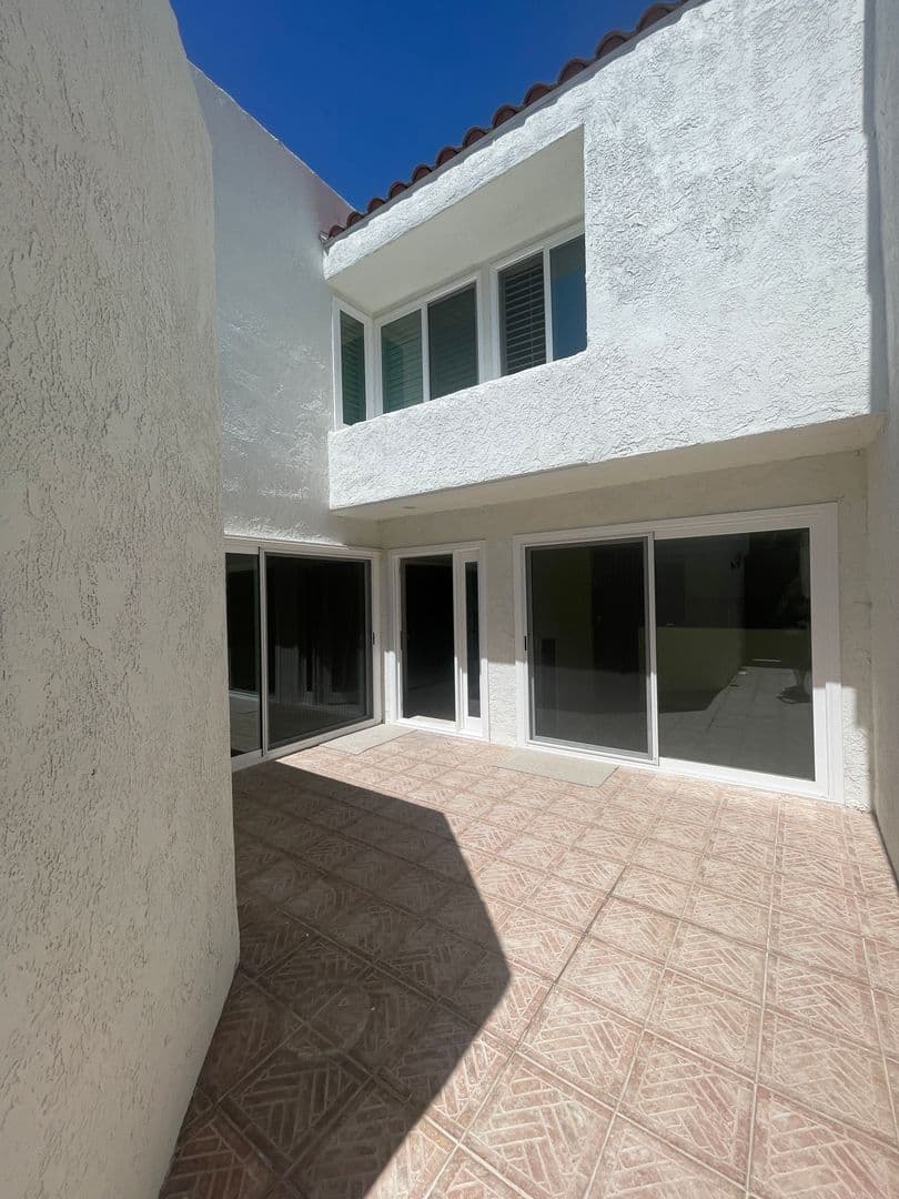 Corona Del Mar Condo: 19 Crest Circle  #19