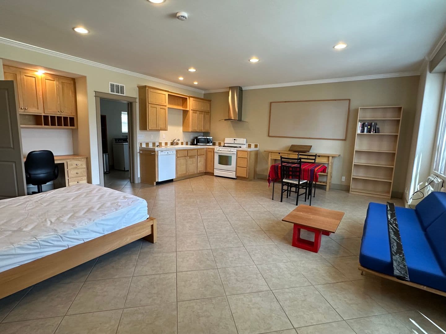 Tehachapi House: 20203 Pegasus St.