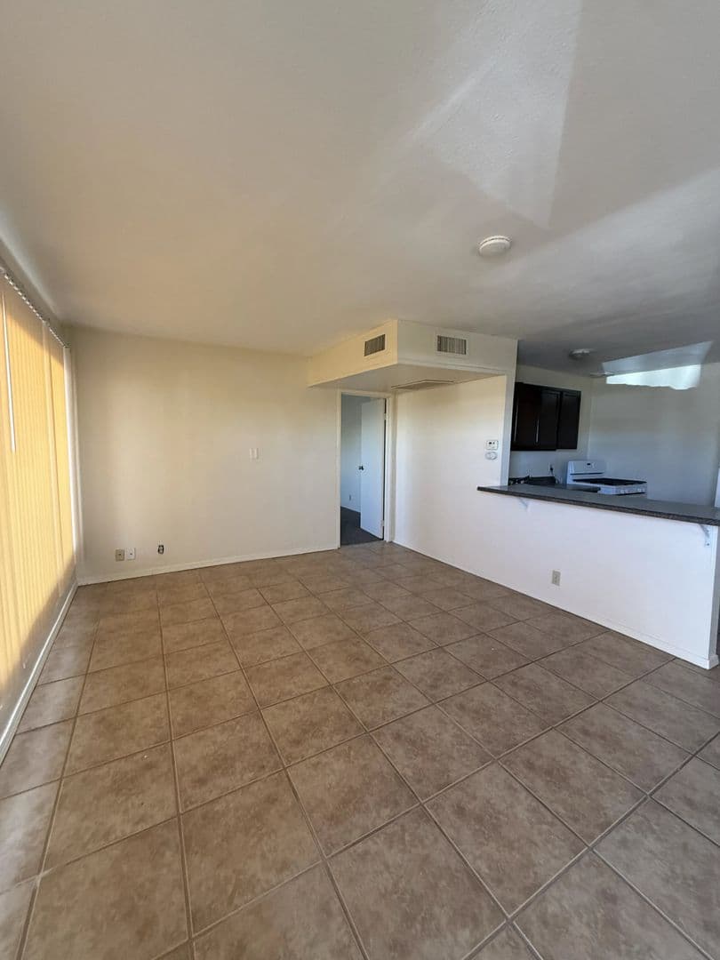 El Centro Apartment: 1681 Villa Ave.