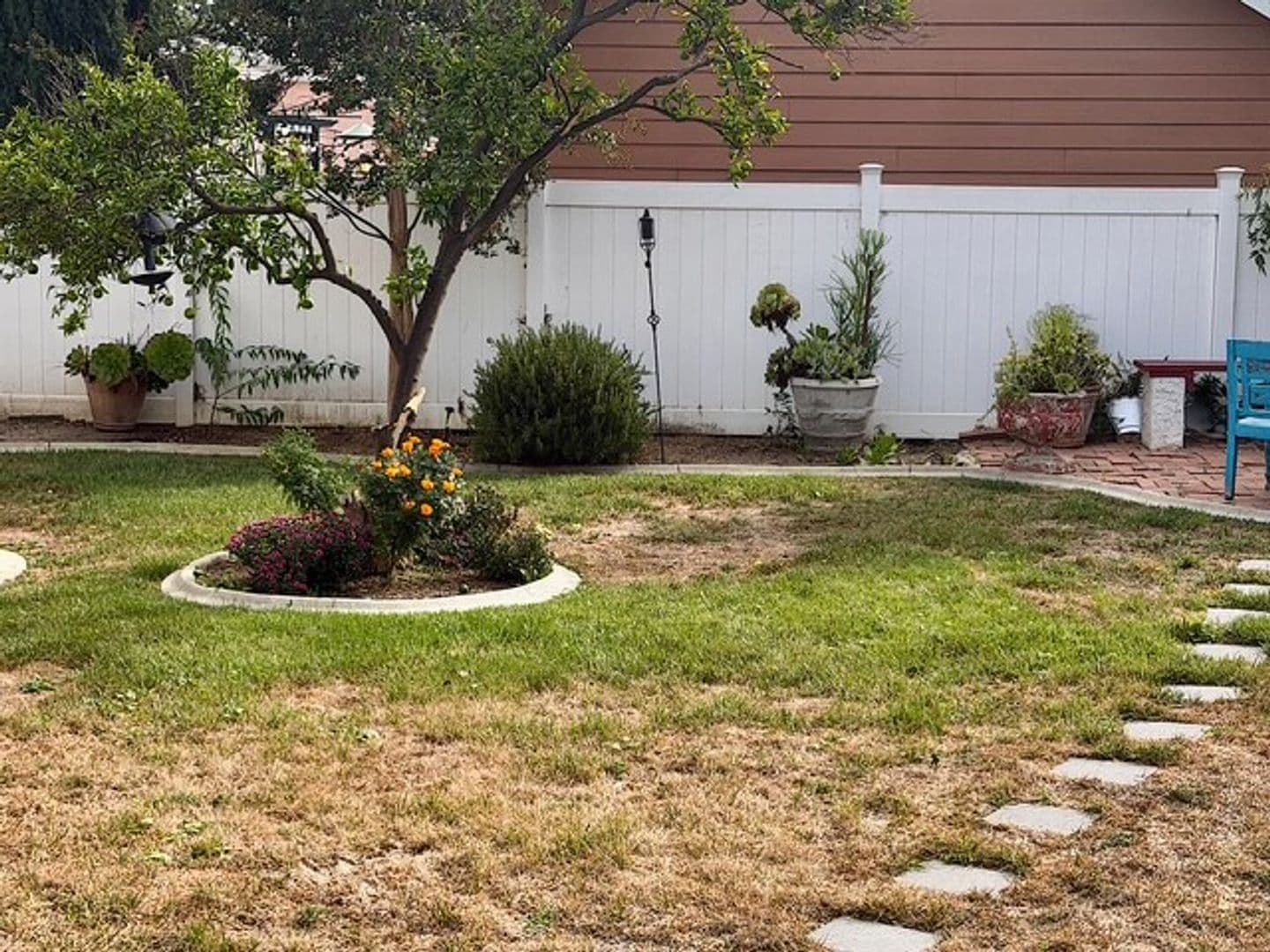 Encino House: 17332 Burma St.