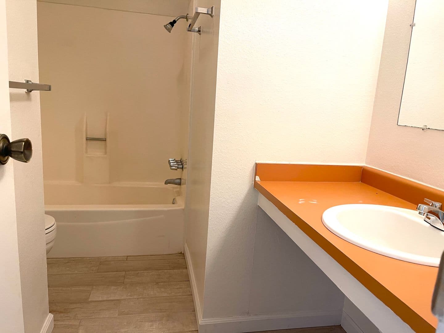 Shafter Apartment: 615 Kern St.