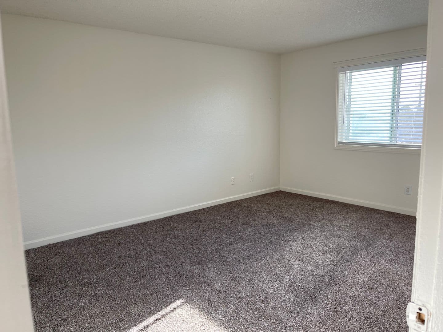 Redlands Apartment: 1109 Post St.