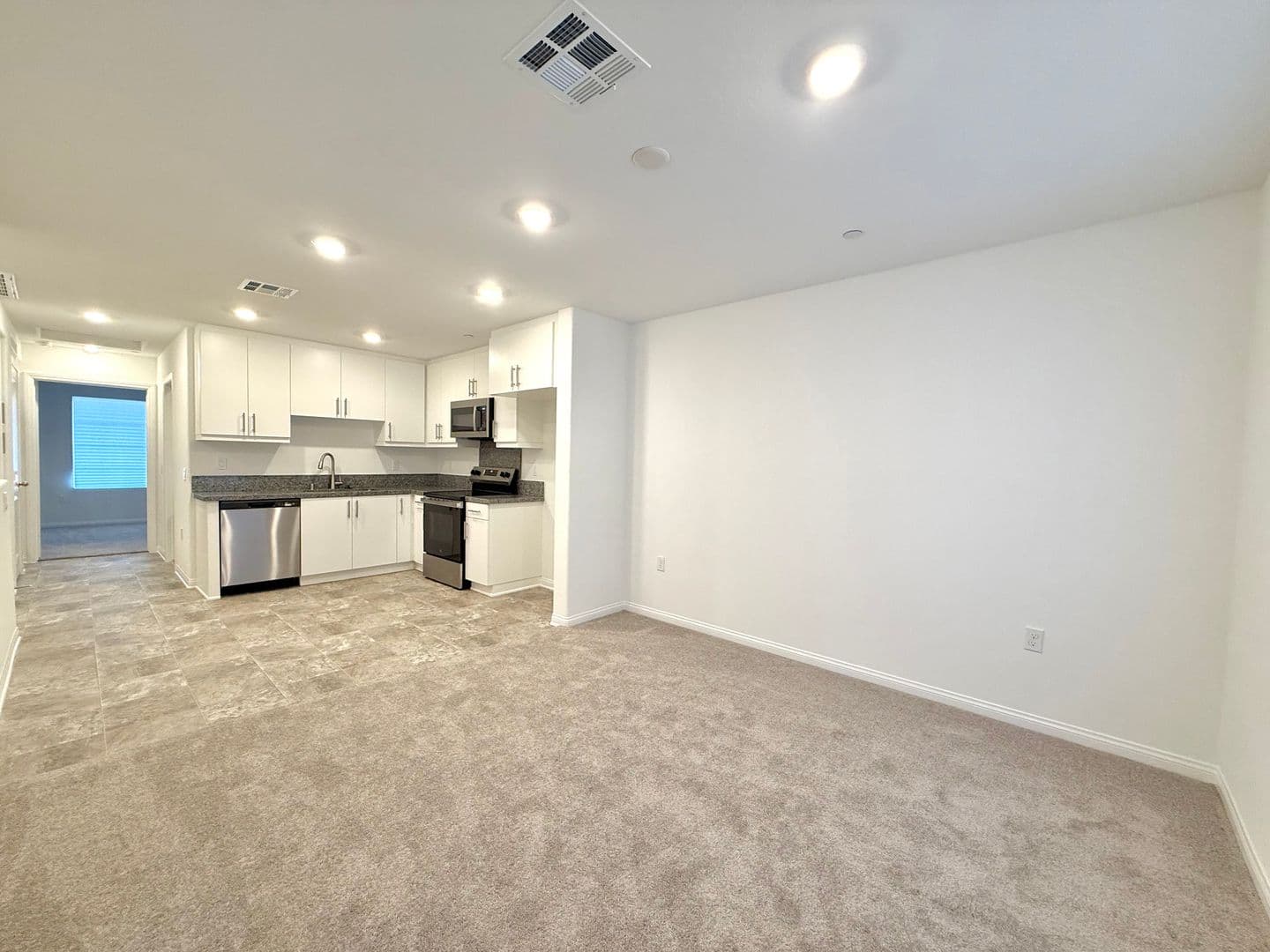 Menifee House: 26865 Millerton St.