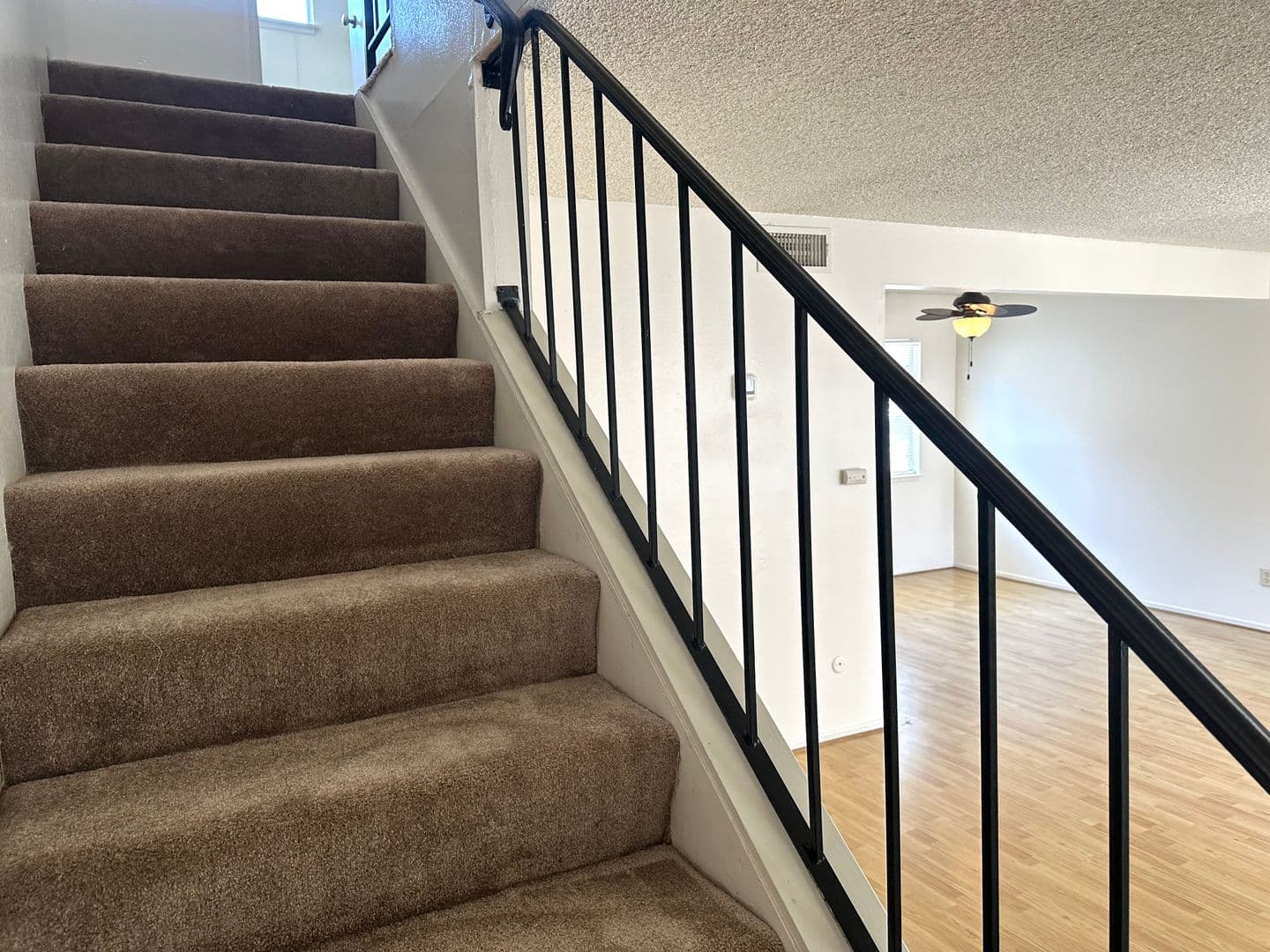 Bakersfield House: 3333 El Encanto Court