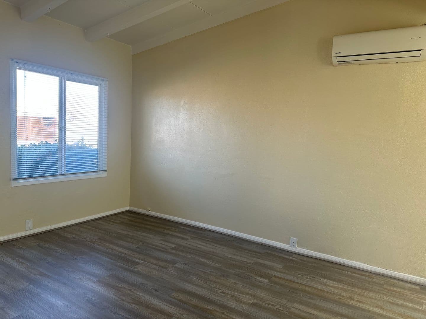 Rosamond Apartment: 2841 B Street