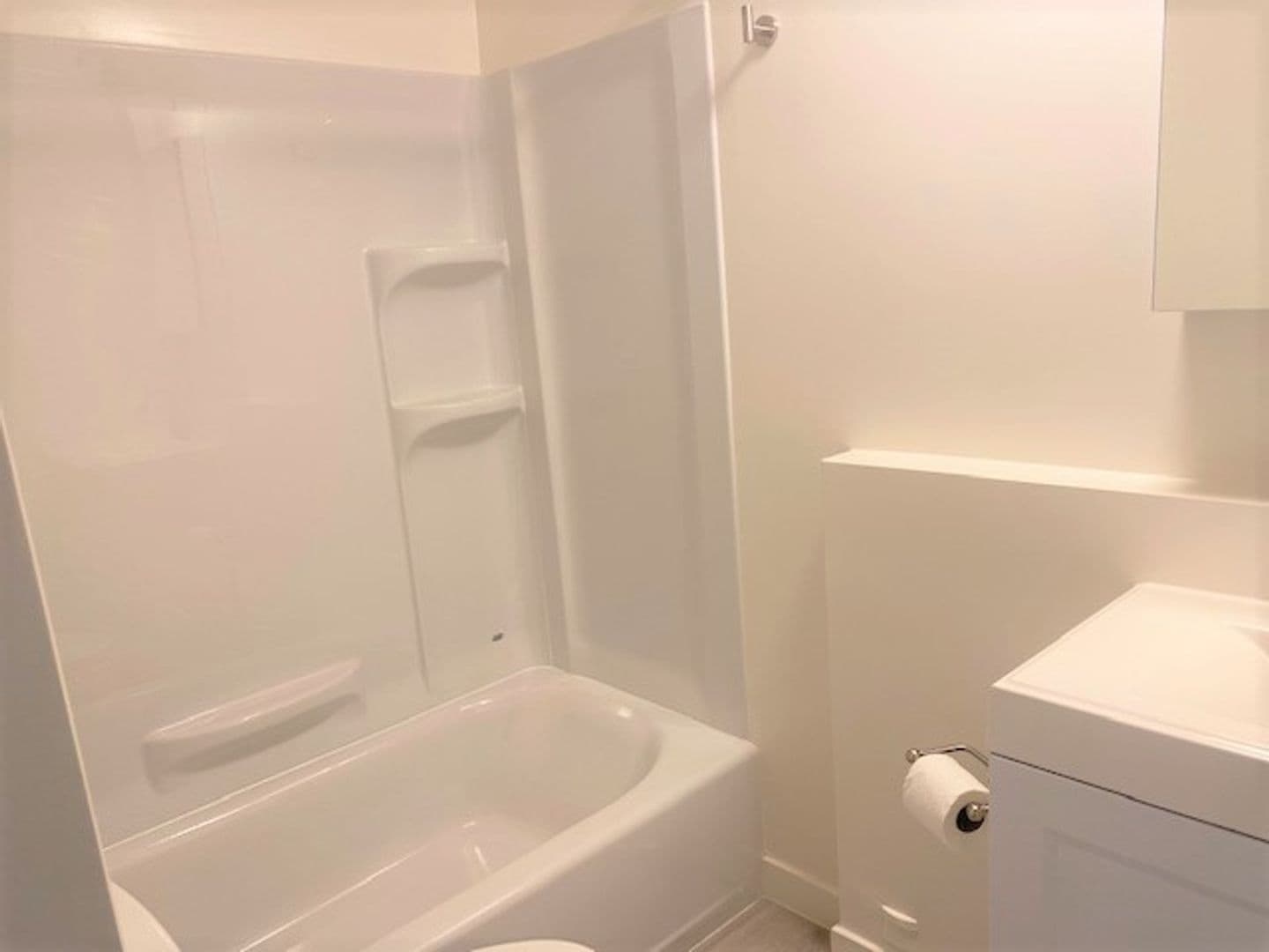 Los Angeles Apartment: 5013-5019 Genevieve Ave - 5021