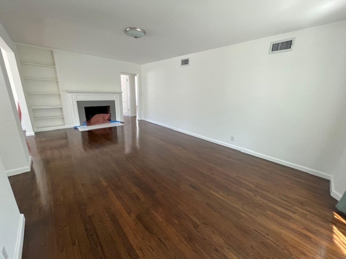 Van Nuys House: 14313 Collins St.