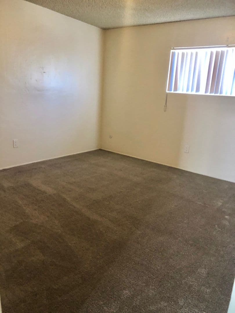 Bakersfield Apartment: 3600 N. Chester Ave.