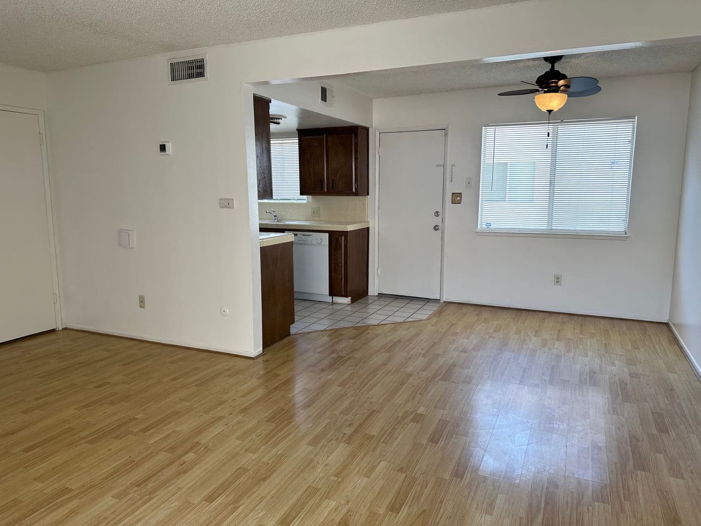 Bakersfield House: 3333 El Encanto Court