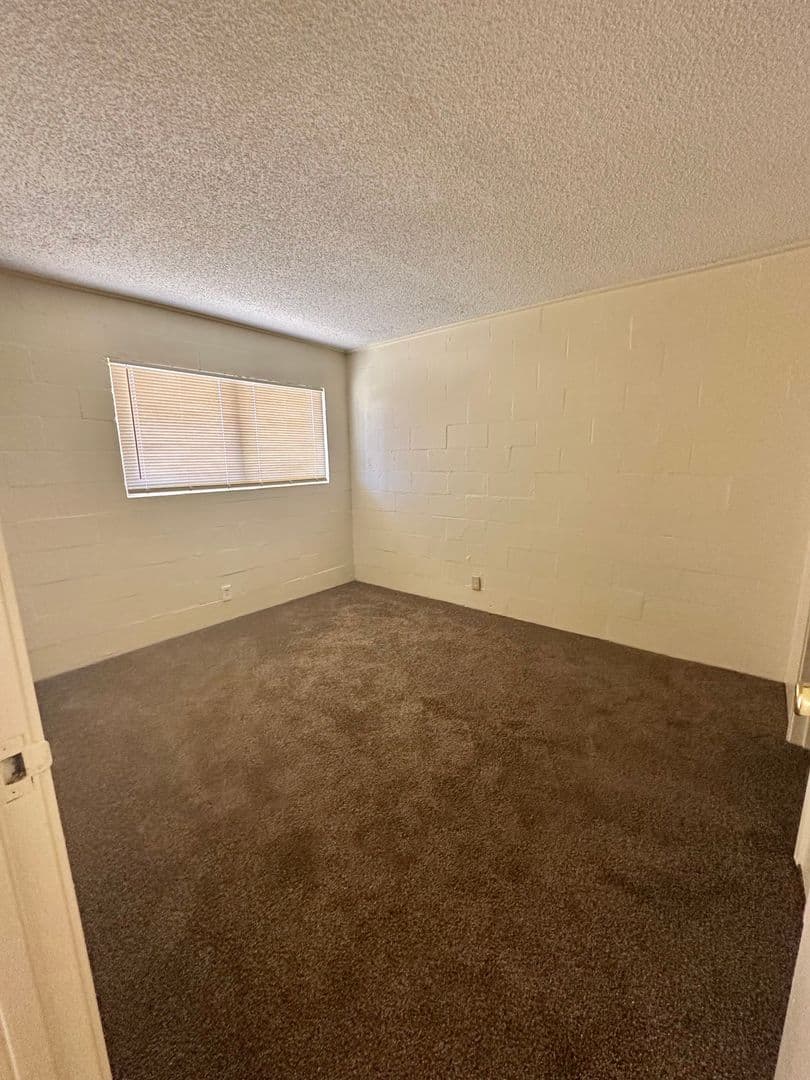 El Centro Apartment: 1678 Scott Ave.