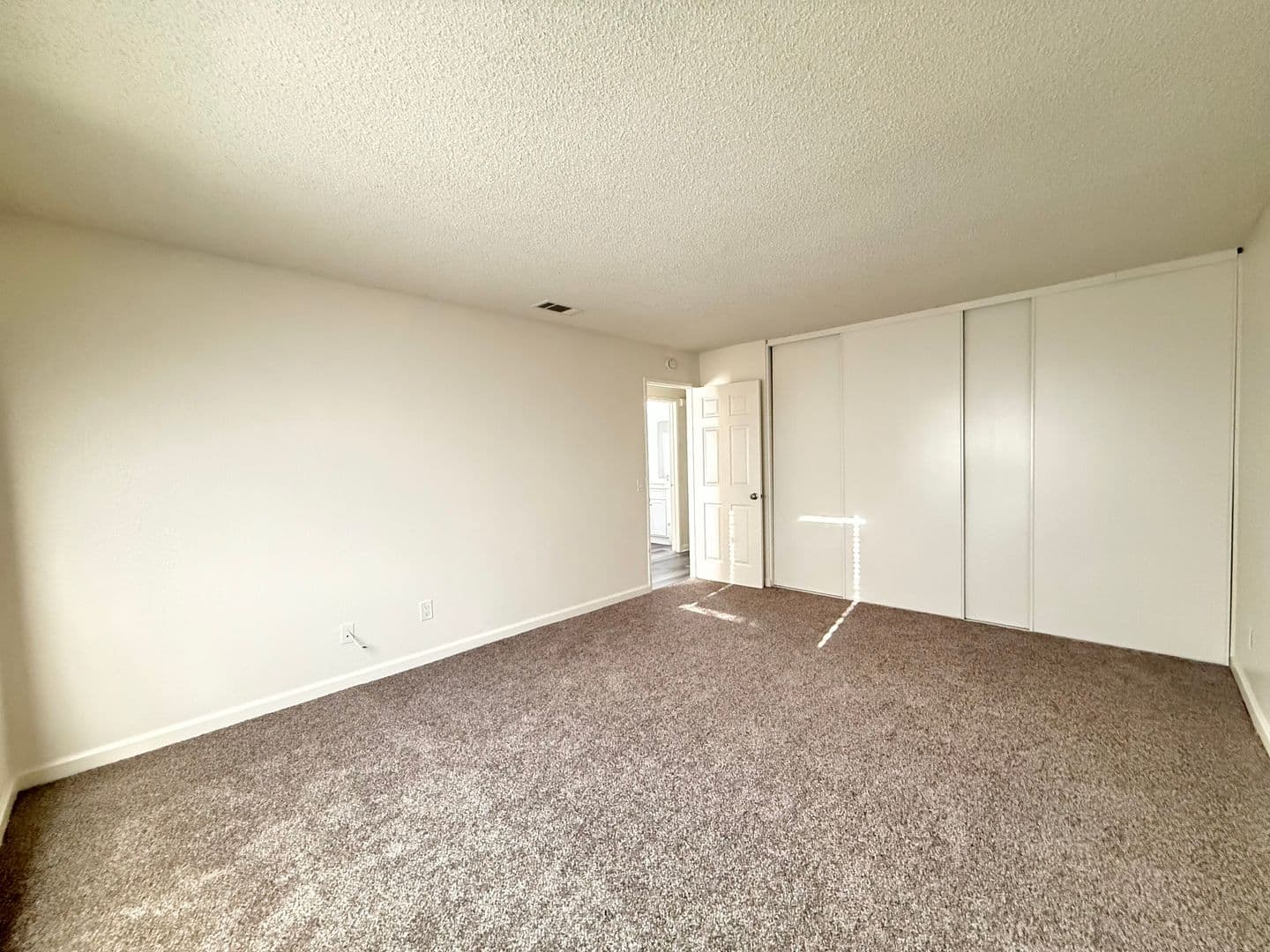 Redlands Apartment: 1109 Post St.
