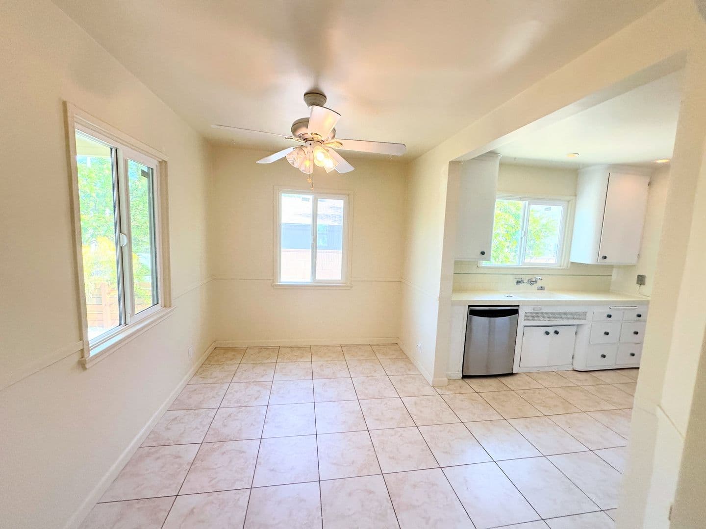 Mar Vista House: 3977 Coolidge Ave