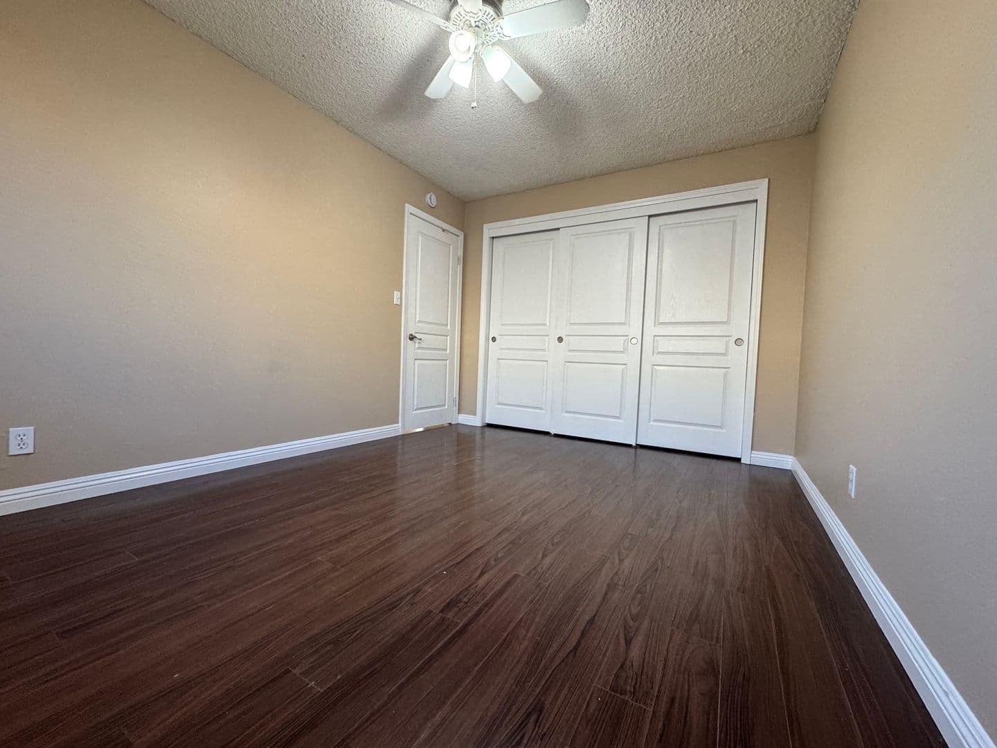 Tehachapi Apartment: 410 - 436 CA-202