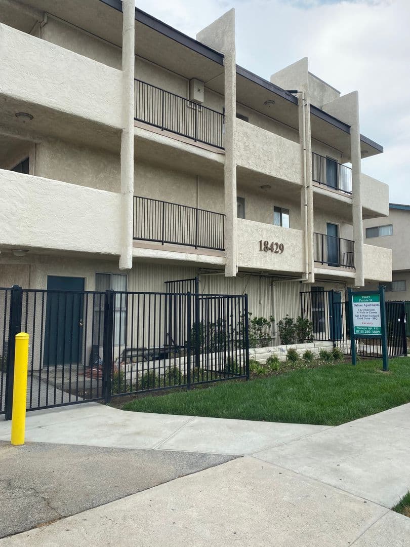 Northridge Apartment: 18429 Prairie St.