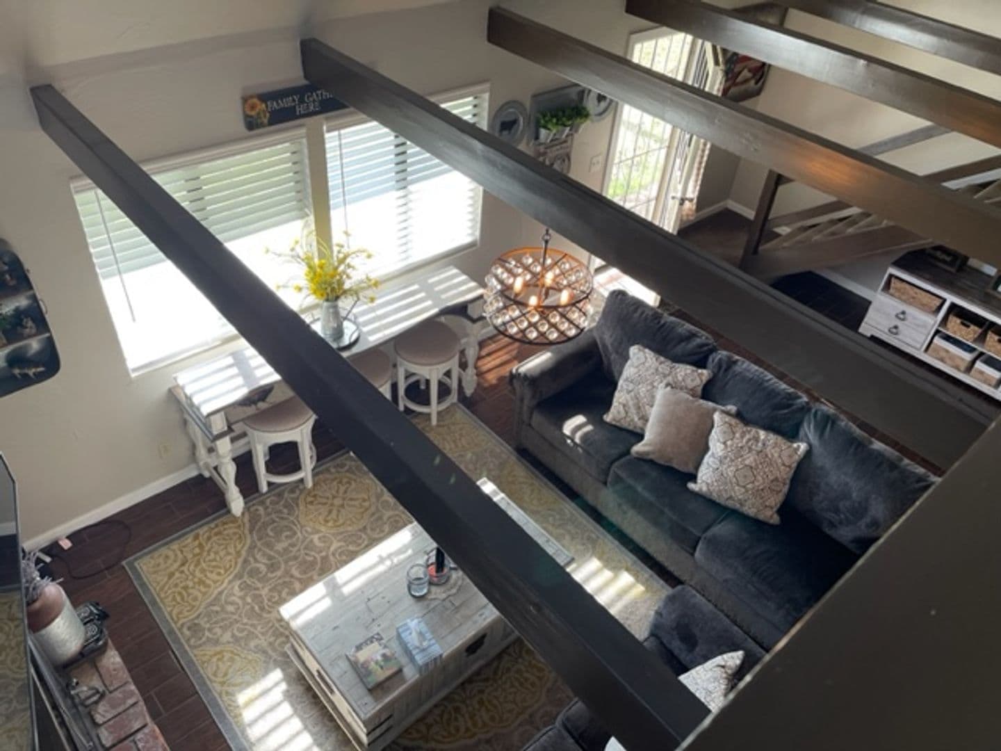 Tehachapi House: 24441 Oak Tree Court