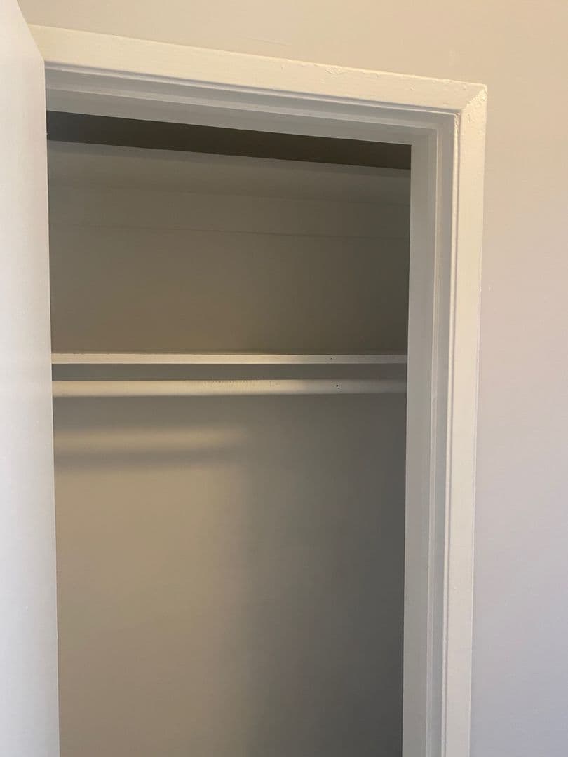 Los Angeles Apartment: 10425 Irene Street  - 304