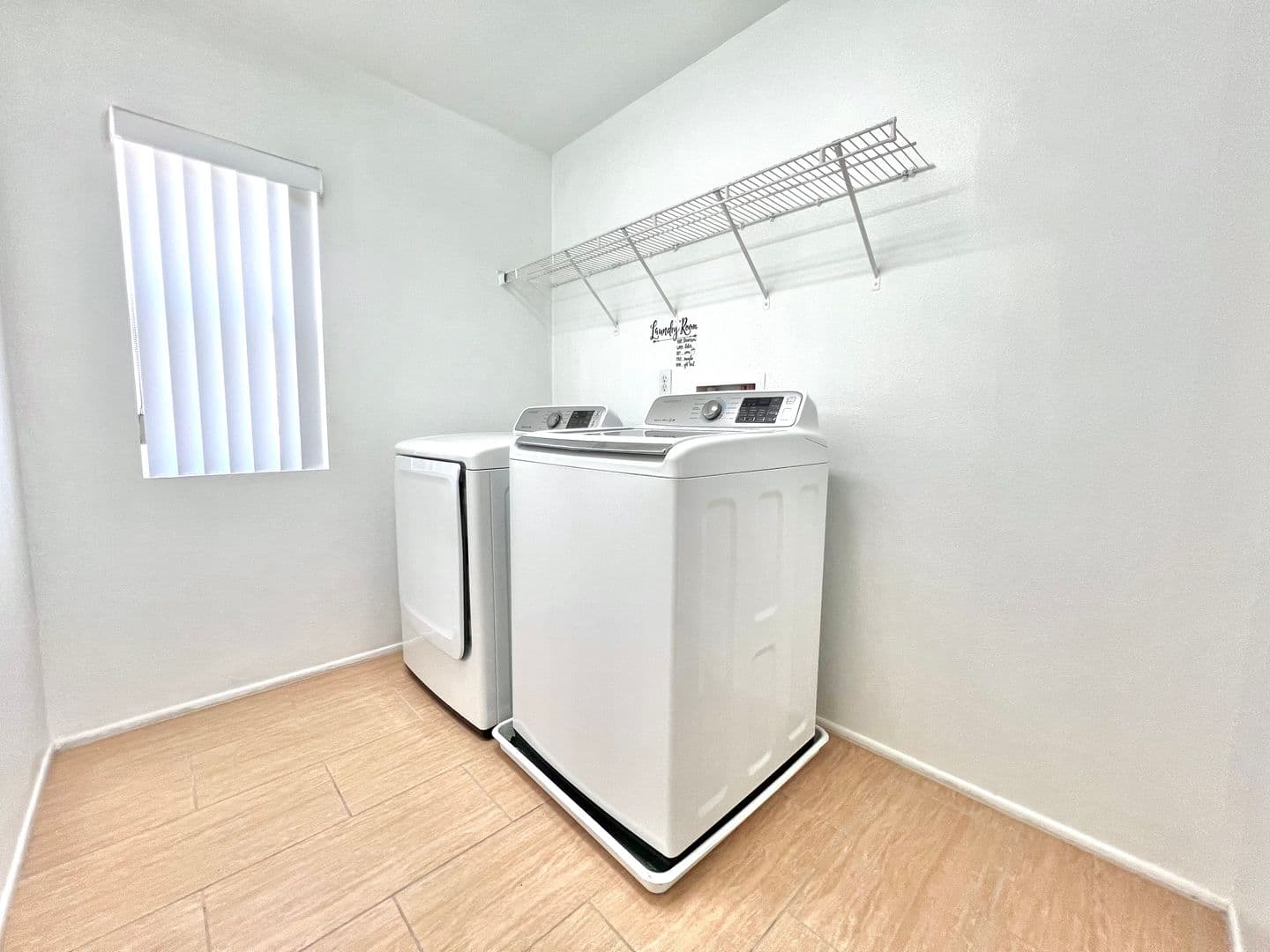 Perris House: 567 Botan St.