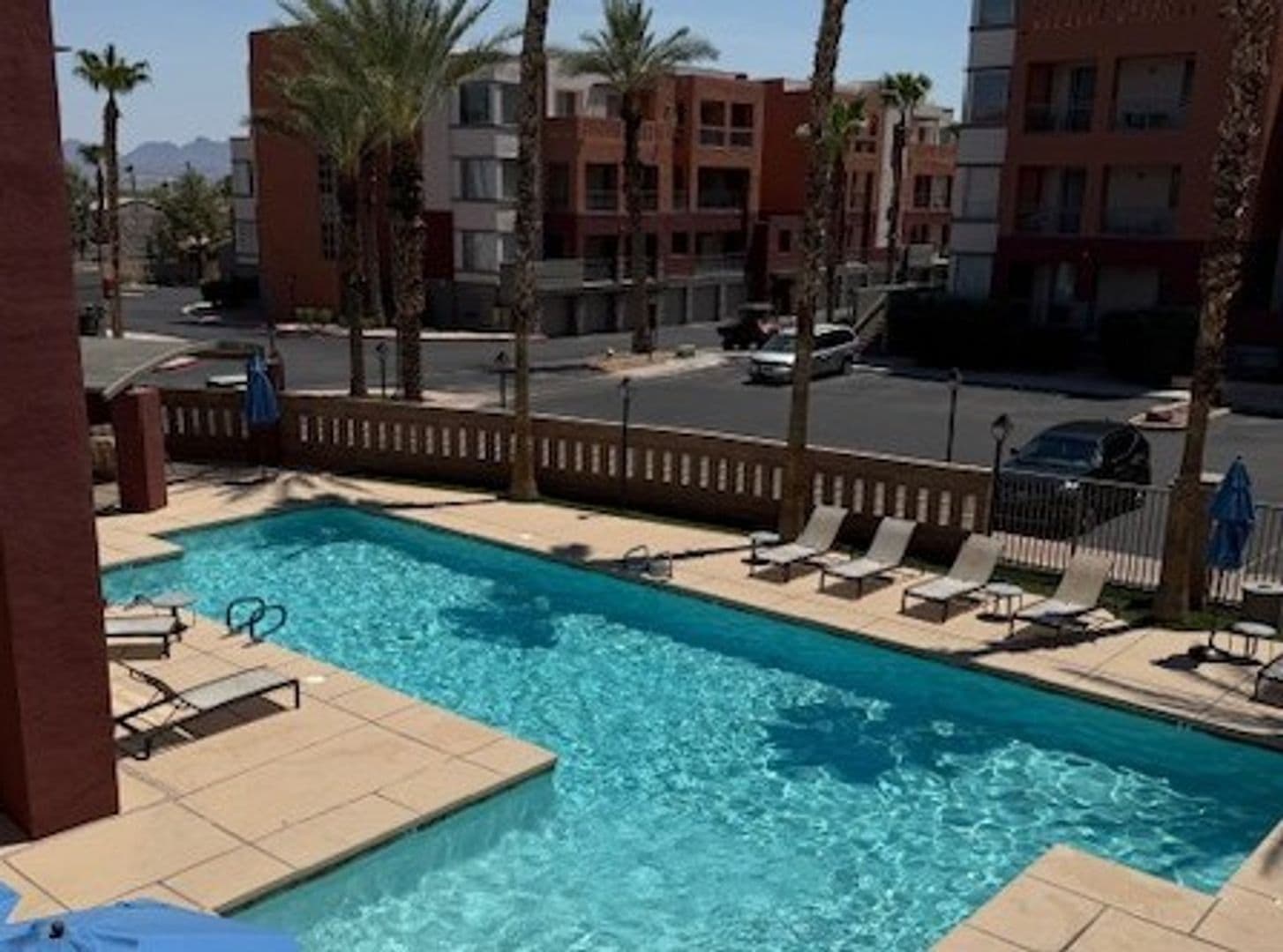 Las Vegas Apartment: 39 E Agate Ave #402