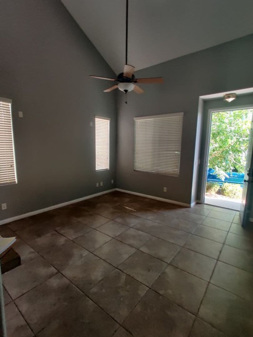 Las Vegas House: 6010 Quiet Glow Ave