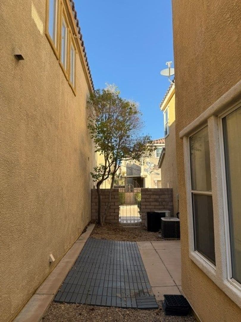 Las Vegas House: 12073 Cardinal Climber Ct