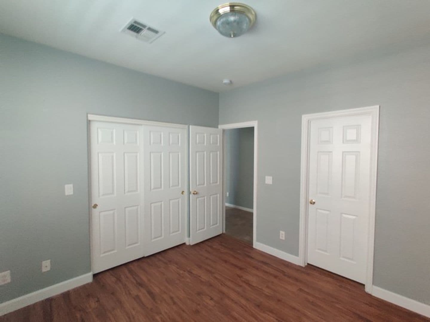 Las Vegas House: 6010 Quiet Glow Ave