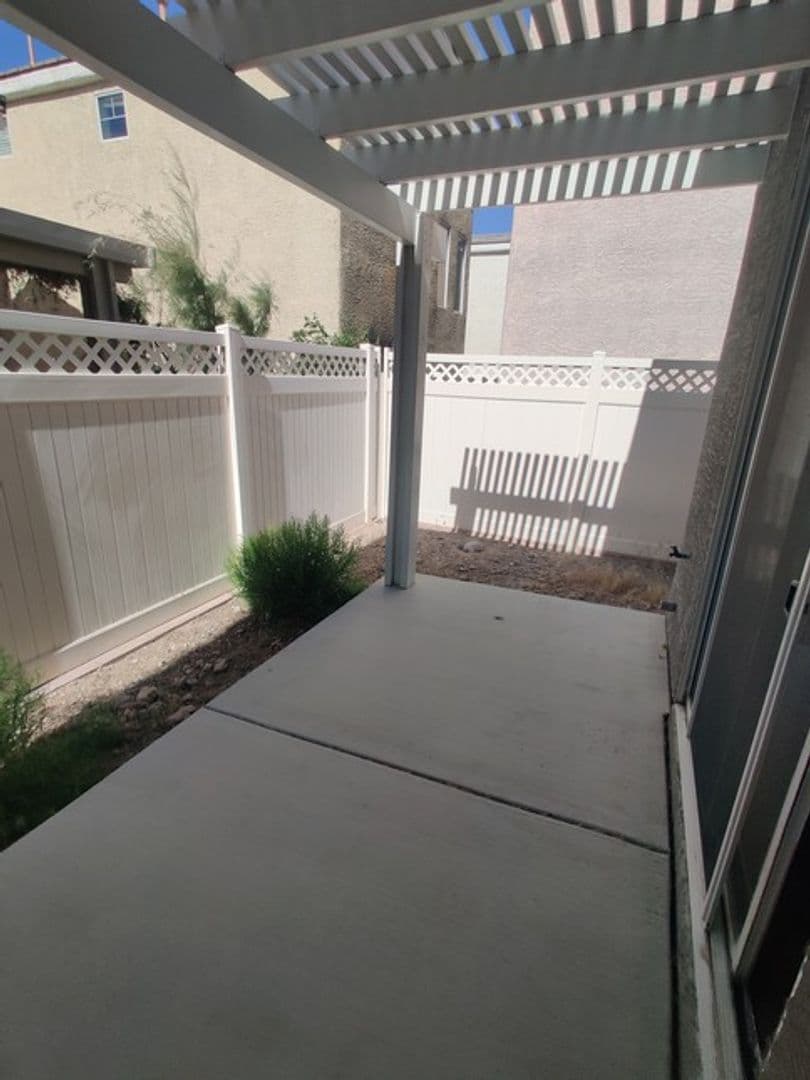 Las Vegas House: 6010 Quiet Glow Ave