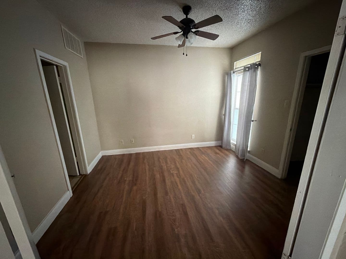 Dallas Apartment: 4316 Swiss Ave.