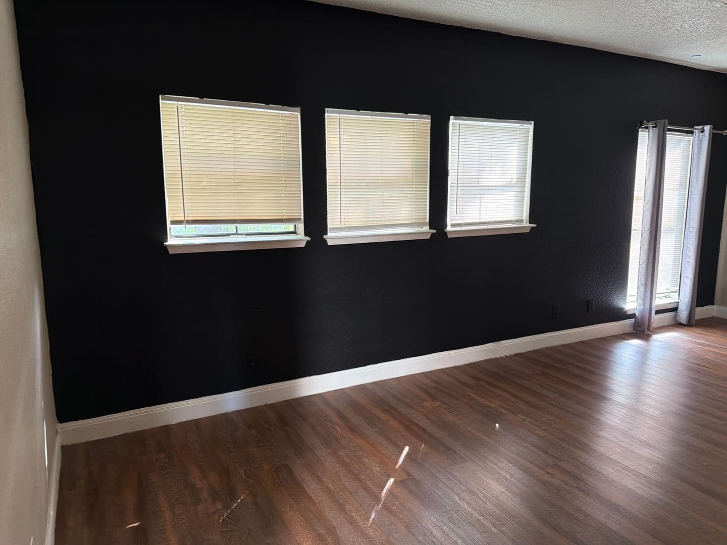 Dallas Apartment: 4316 Swiss Ave.