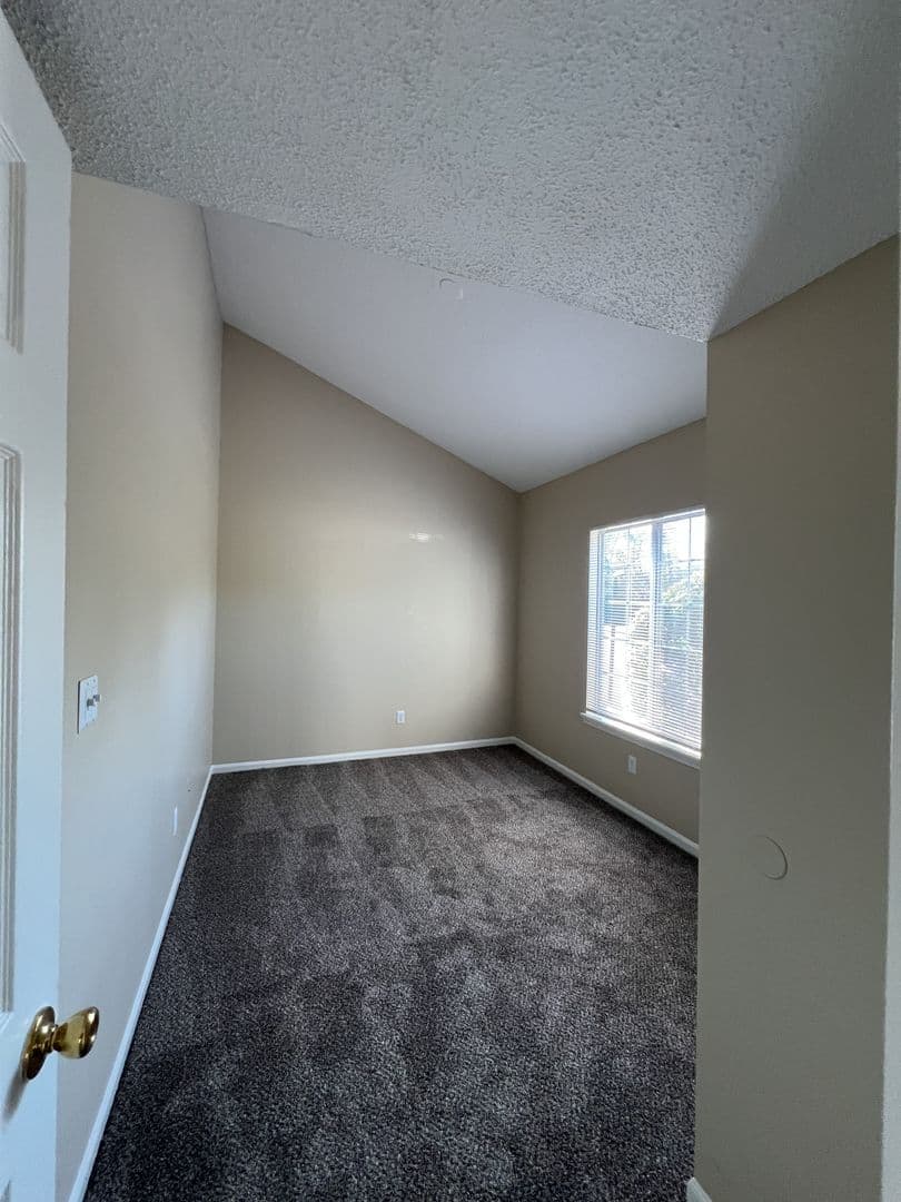 Indianapolis Apartment: 3855 Oak Lake Circle