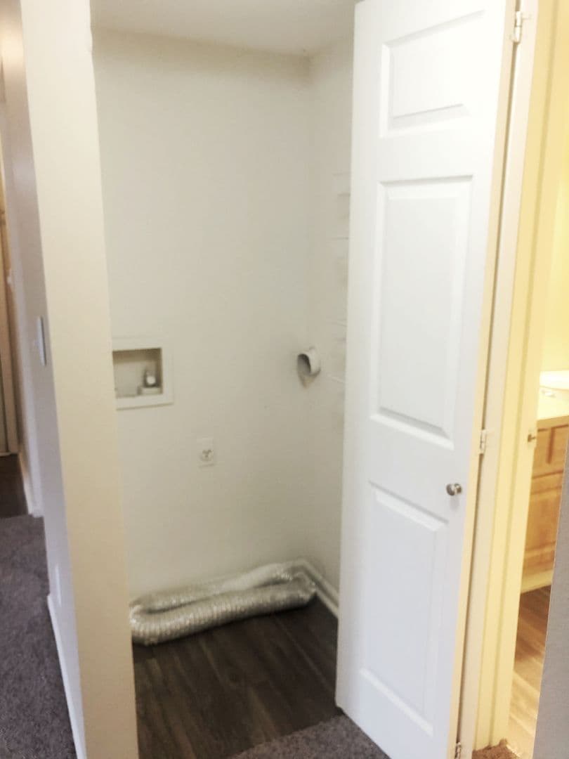 Indianapolis Apartment: 3855 Oak Lake Circle