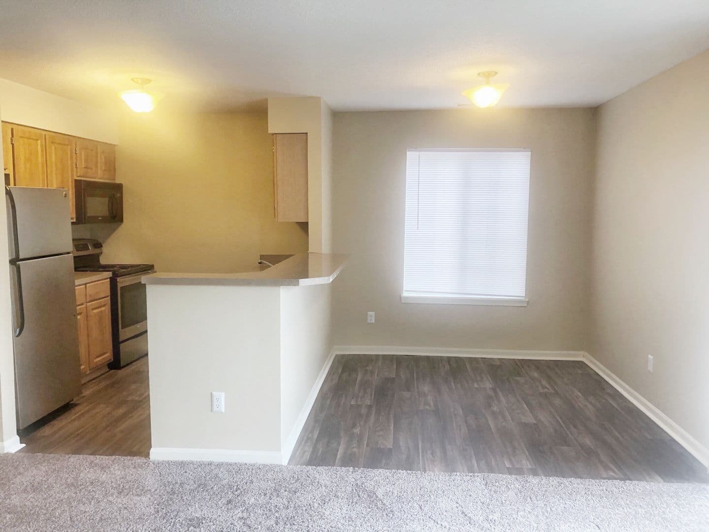 Indianapolis Apartment: 3855 Oak Lake Circle