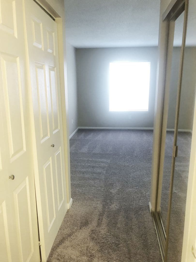 Indianapolis Apartment: 3855 Oak Lake Circle