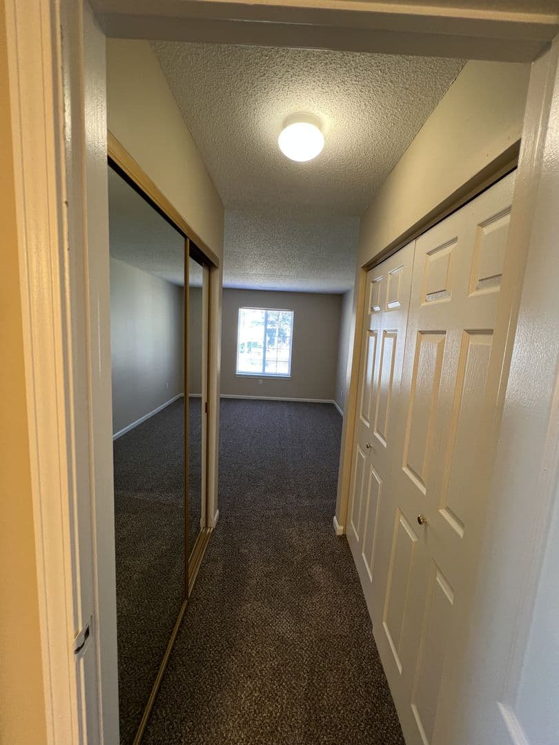 Indianapolis Apartment: 3855 Oak Lake Circle