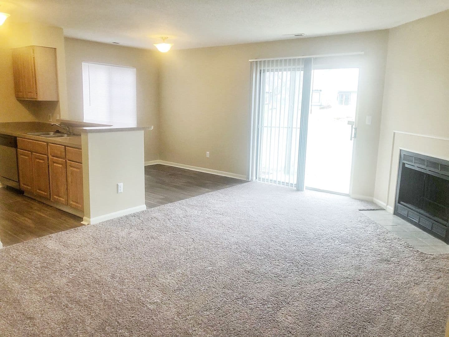 Indianapolis Apartment: 3855 Oak Lake Circle