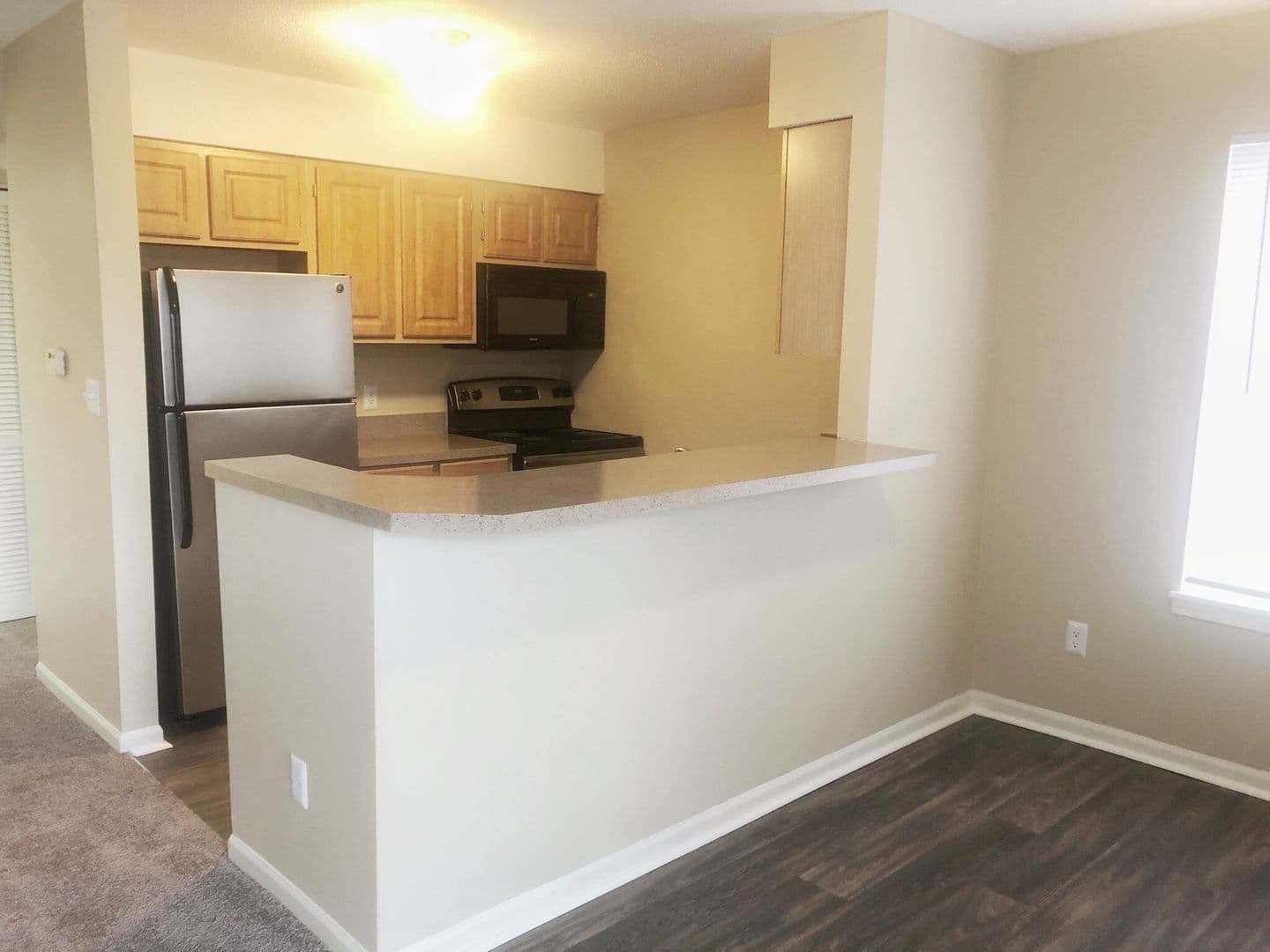 Indianapolis Apartment: 3855 Oak Lake Circle