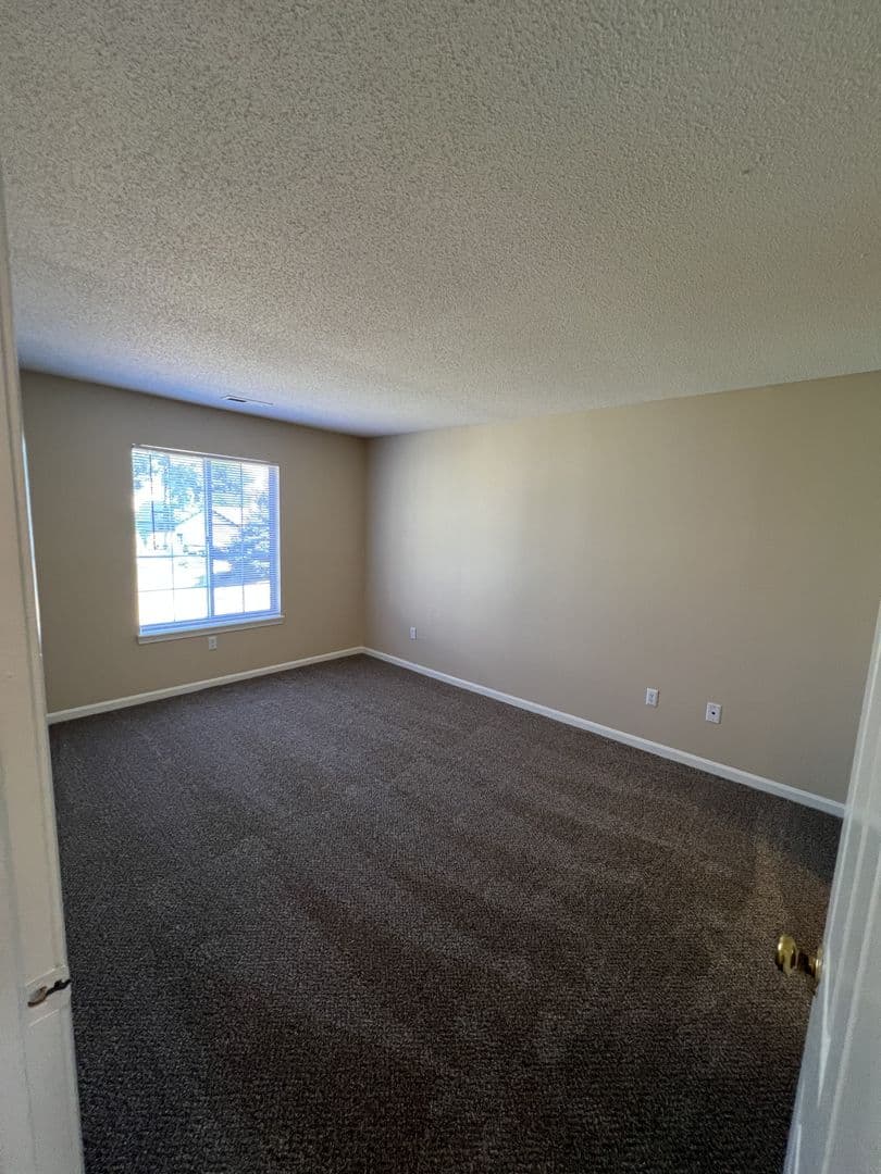Indianapolis Apartment: 3855 Oak Lake Circle
