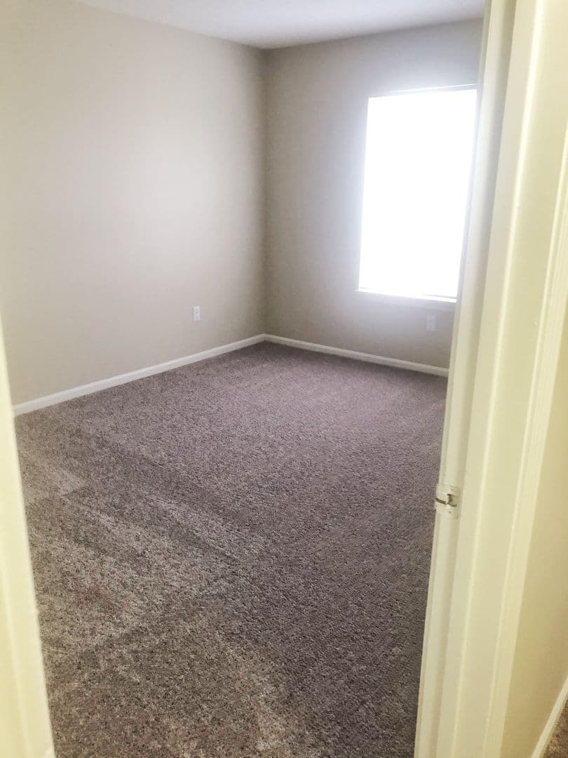 Indianapolis Apartment: 3855 Oak Lake Circle