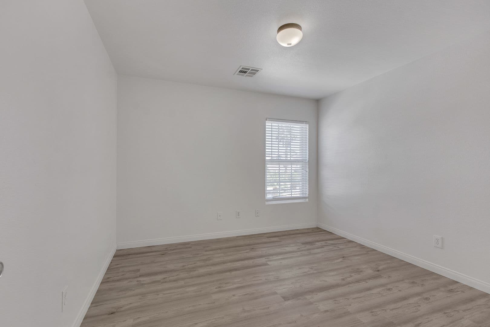 North Las Vegas House: 3229 Visionary Bay Ave